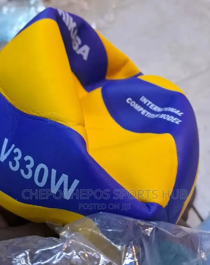 Quality Volleyball V330W