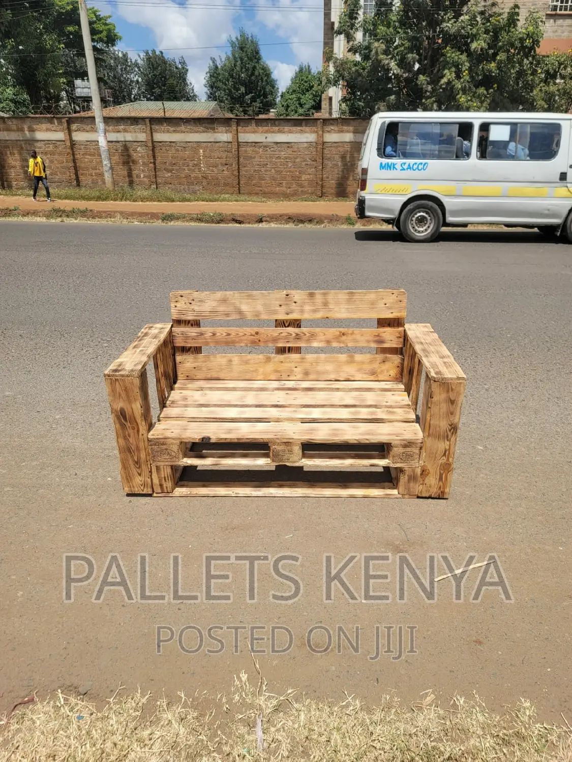Pallet Sofa- 2 Seater Pallet Sofa. (DL012)