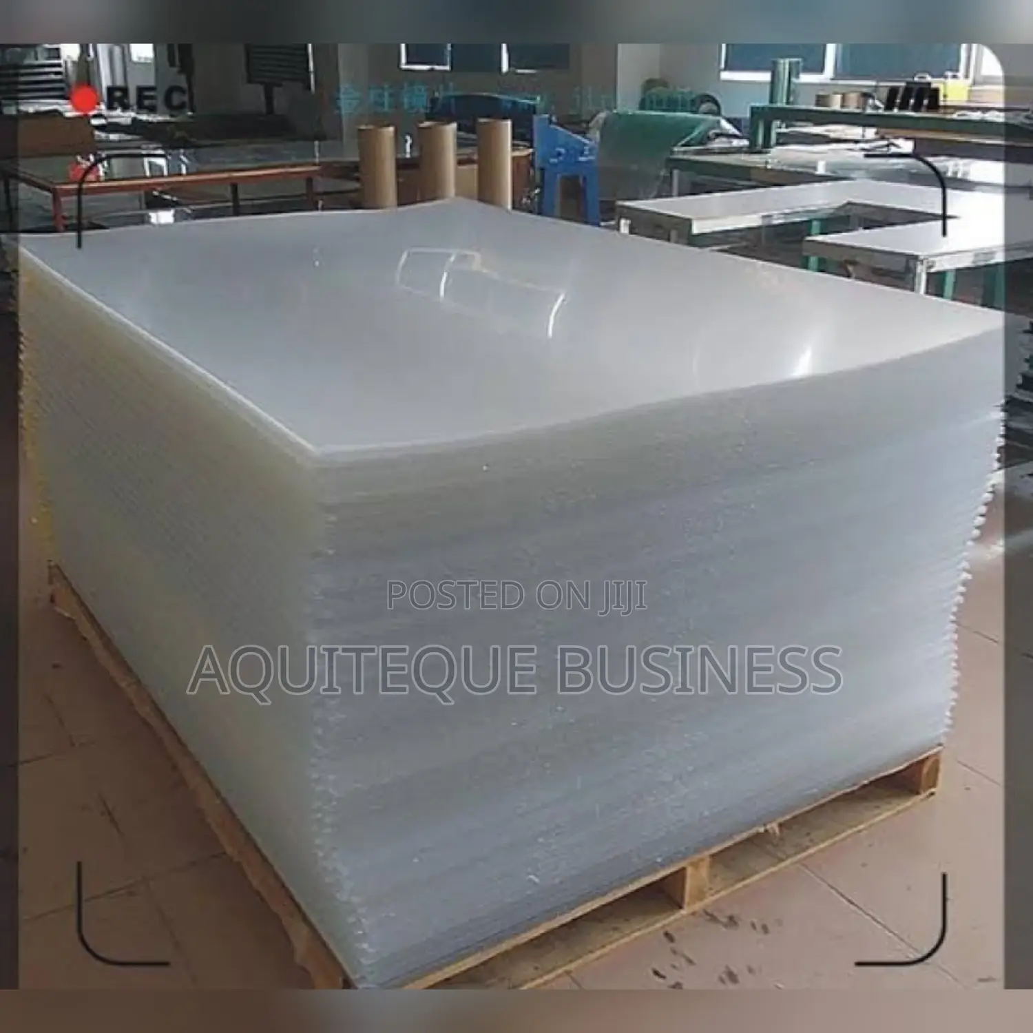 Clear Perspex Sheet. Size 4ftx8ft