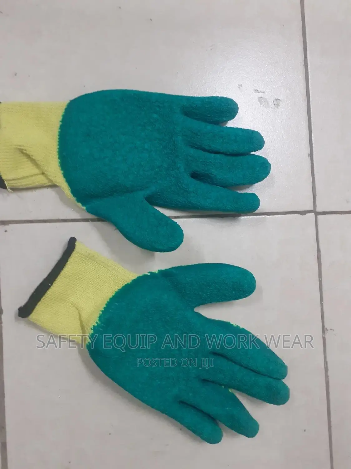 Essential Diamond Grip Unisex