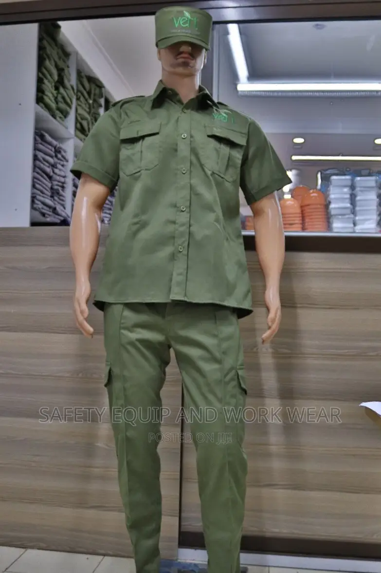 Pocketed Guard Trouser