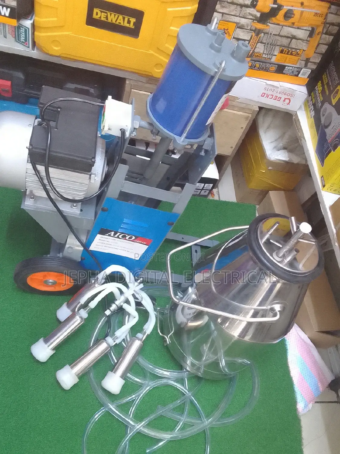Milking Machine /Electric Milking Machine New