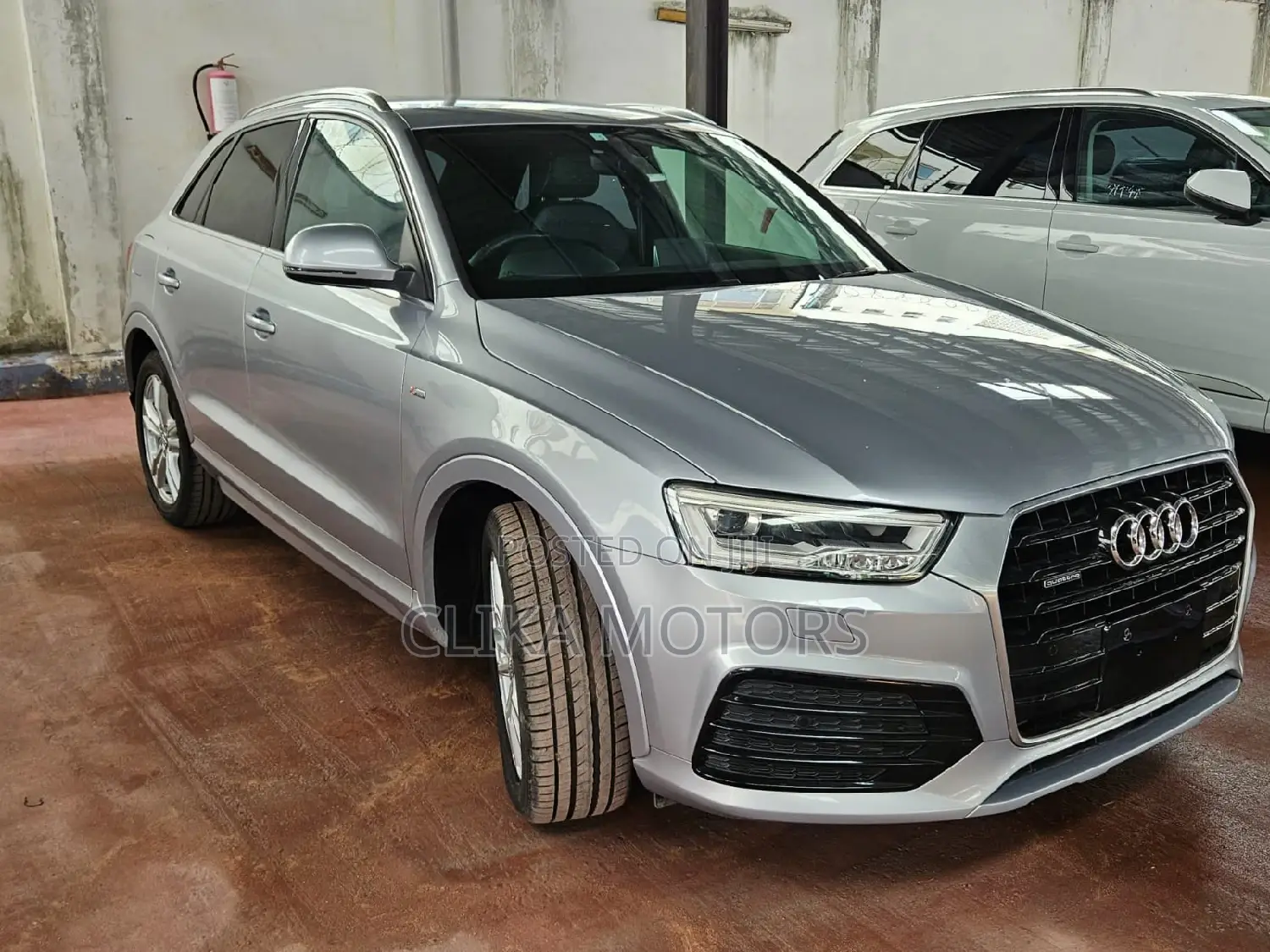 Audi Q3 2016 Silver