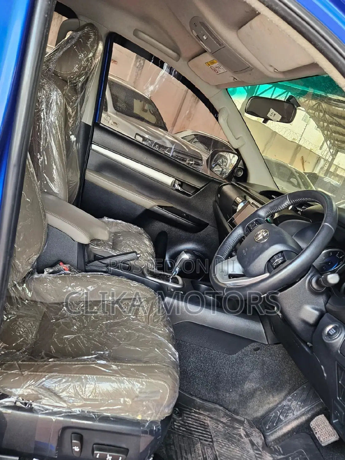 Toyota Hilux 2017 Blue
