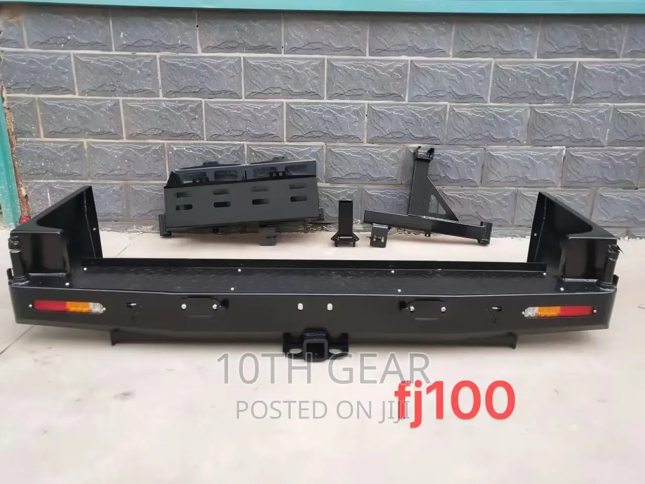 Landcruiser Fj100 Rear Bullbar Rear Bumper Tyre Holder Tank