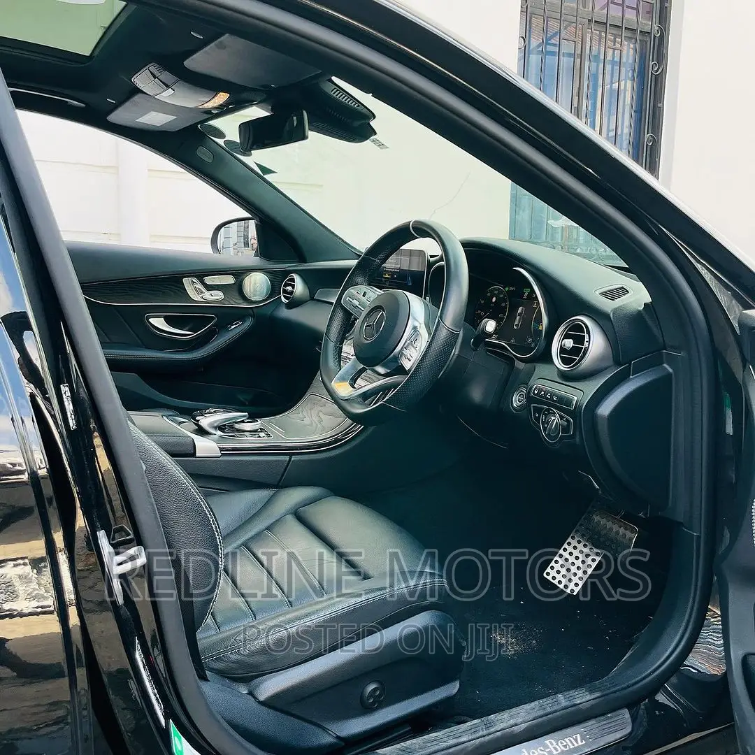 Mercedes-Benz C200 2017 Matt Black