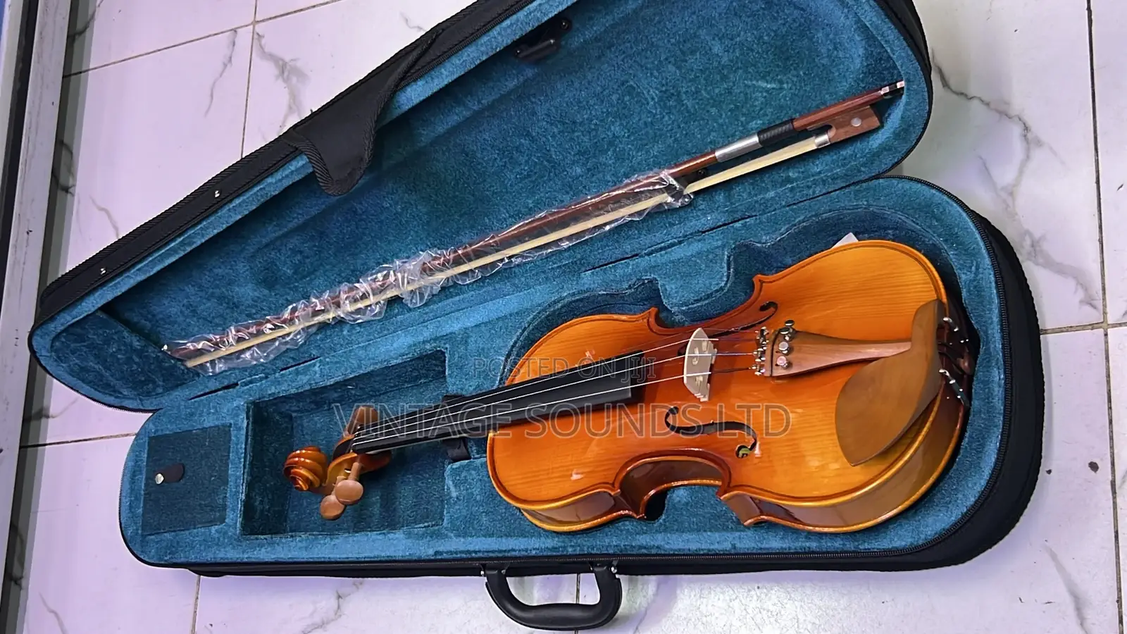 Brand New 1/2 Size Maple Leaf Violin