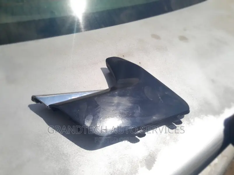 Toyota Harrier Sport Bumper Finisher