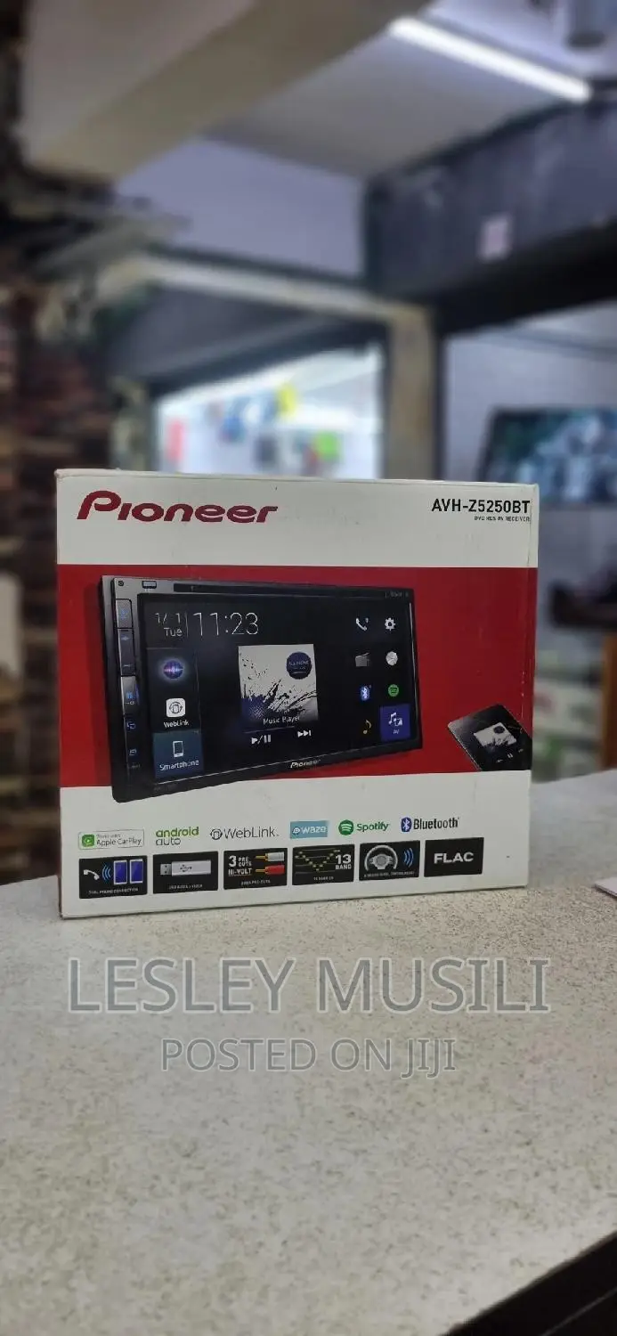 Pioneer AVH-Z5250BT Smartphone Multimedia Player