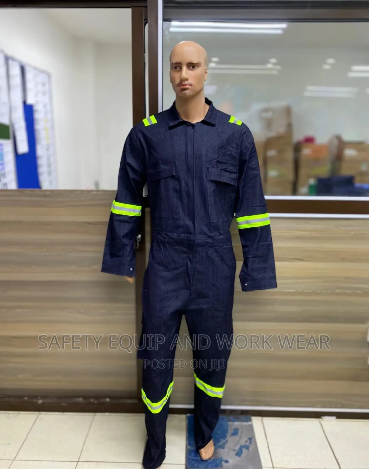 Get Comfortable Denim Overalls At Discounted Price