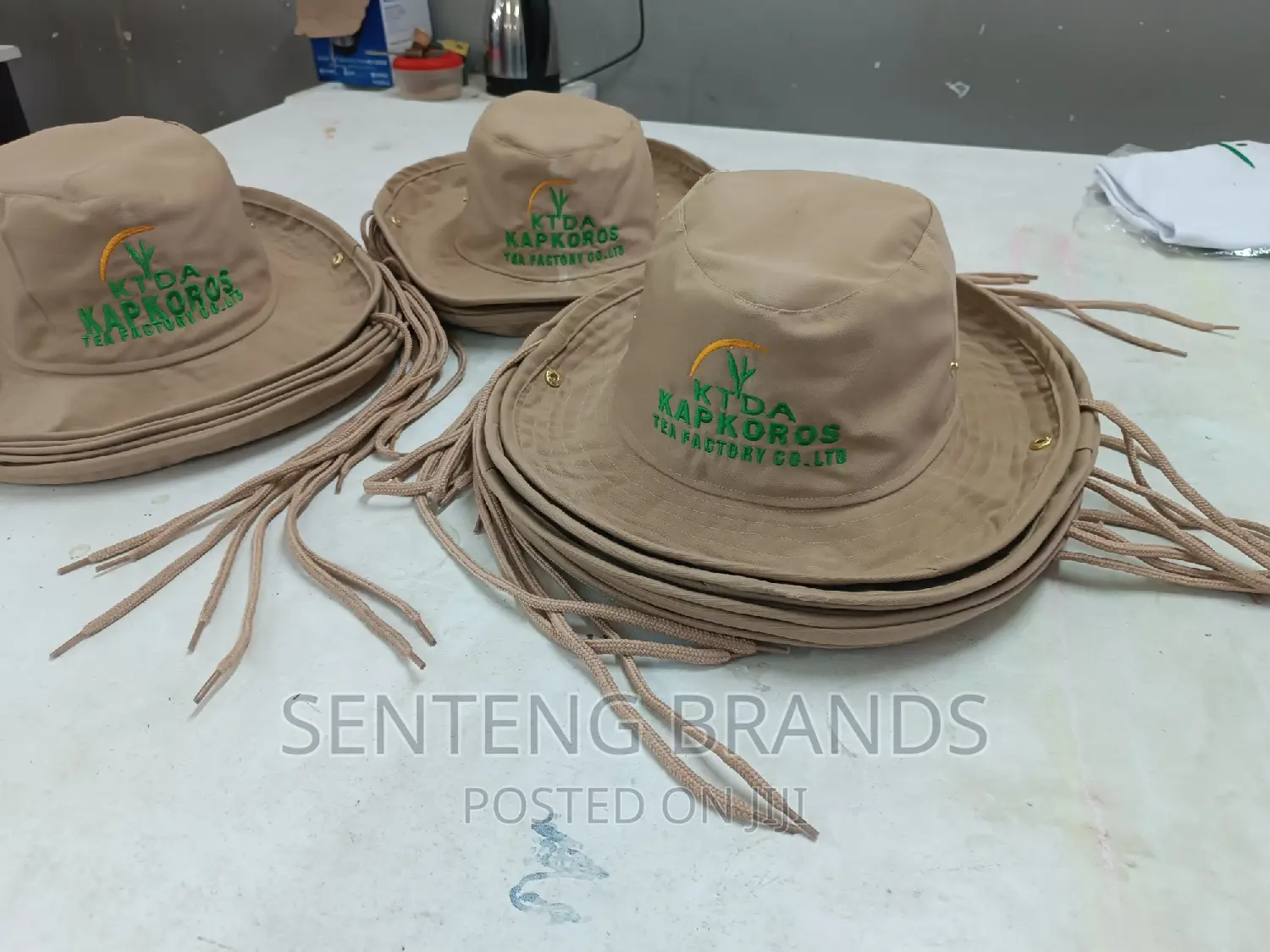 Safari Caps