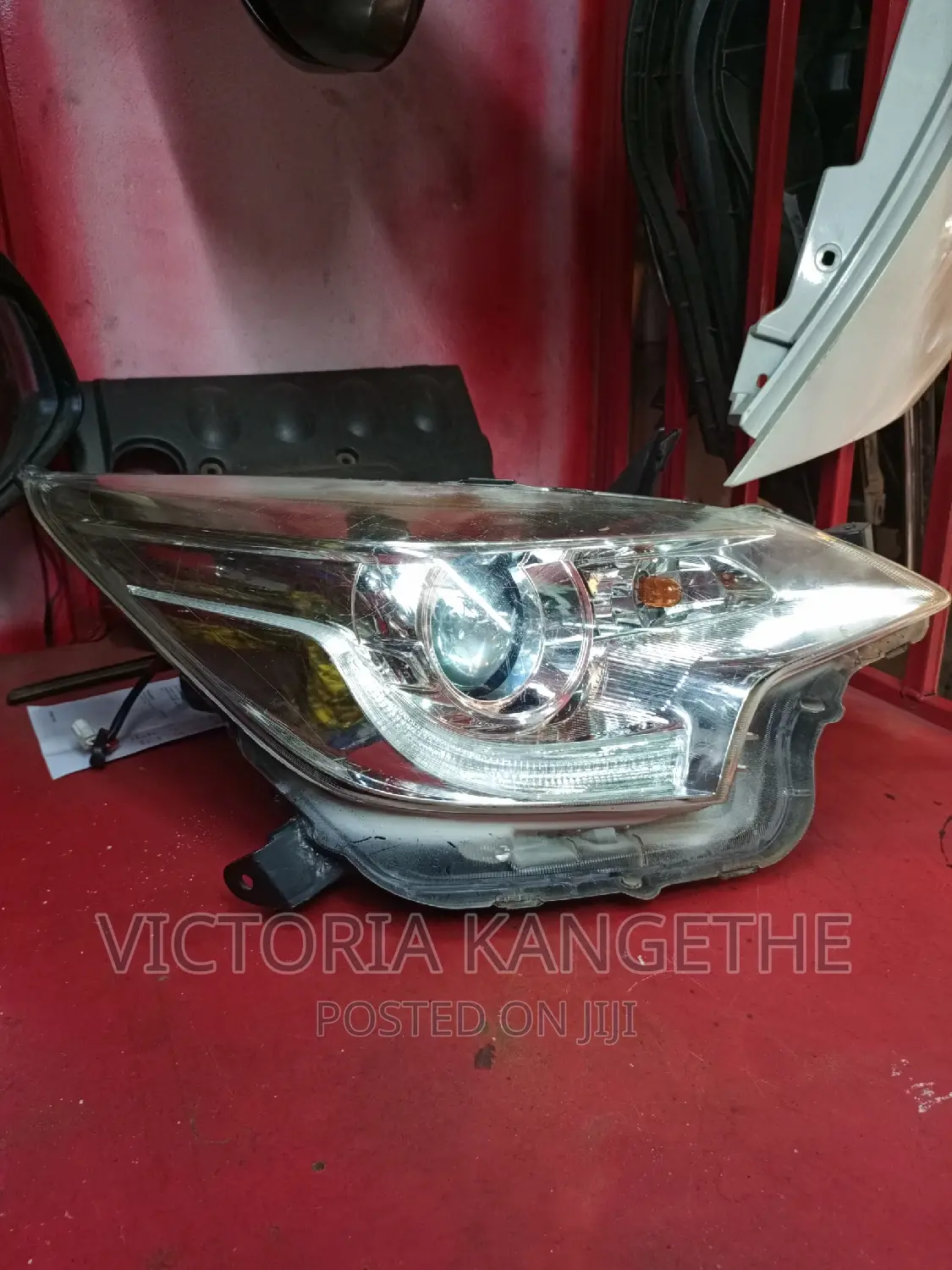 Ractis New Model 2015 Headlight Available