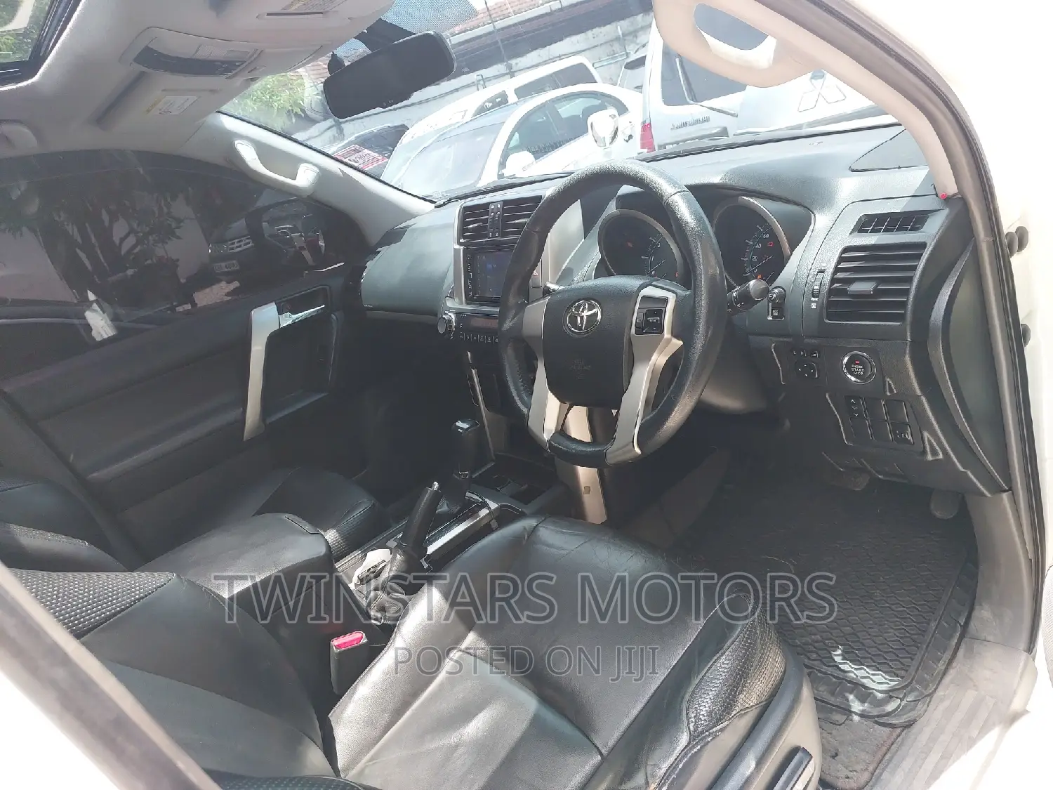 Toyota Land Cruiser Prado 2.7 i 2010 White