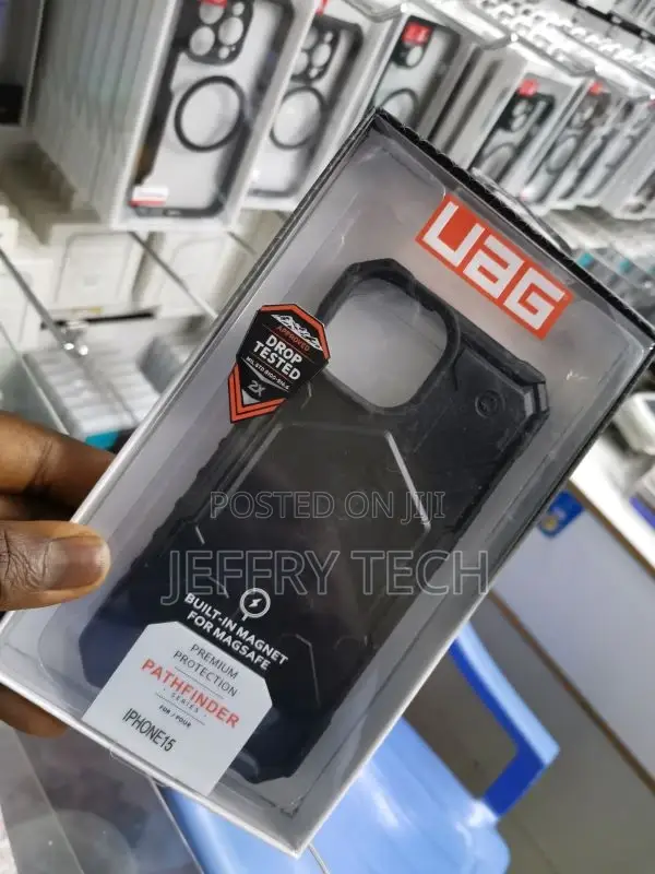 UAG Pathfinder Magsafe Case – Apple iPhone 15