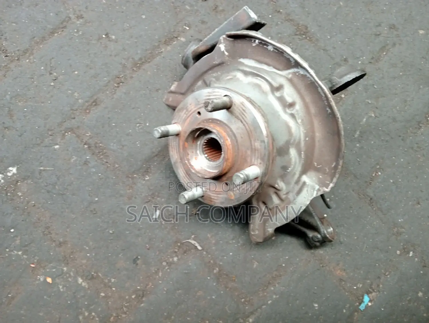 Daihatsu Mira Front Wheel Hub