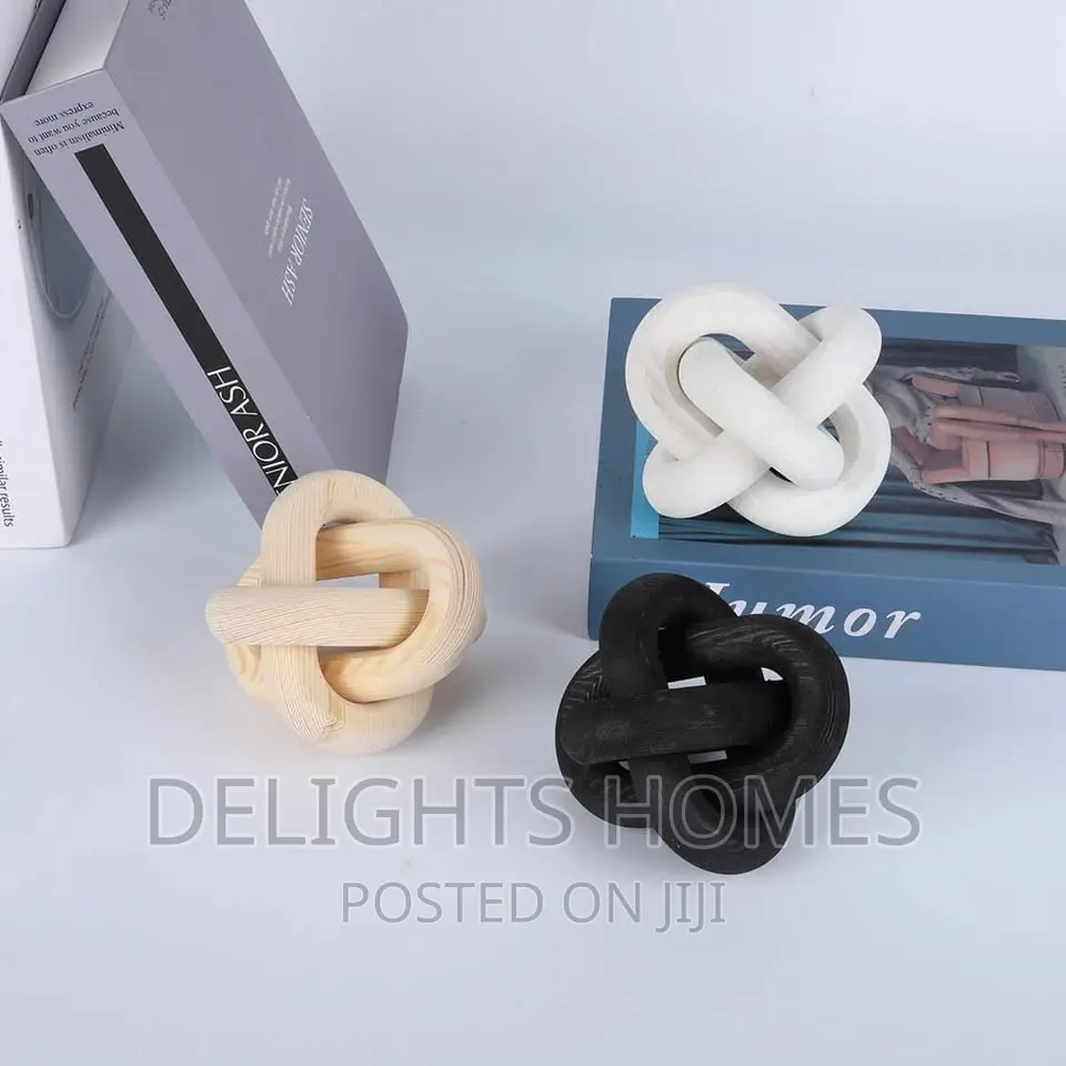 *3-Link Wood Chain Link Decor*