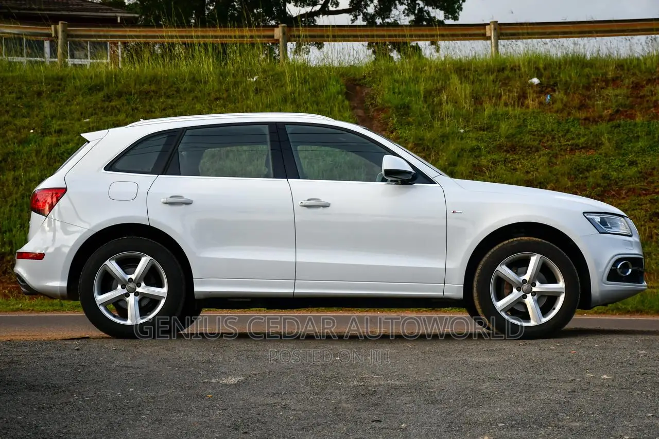 Audi Q5 2.0T Premium AWD quattro 2016