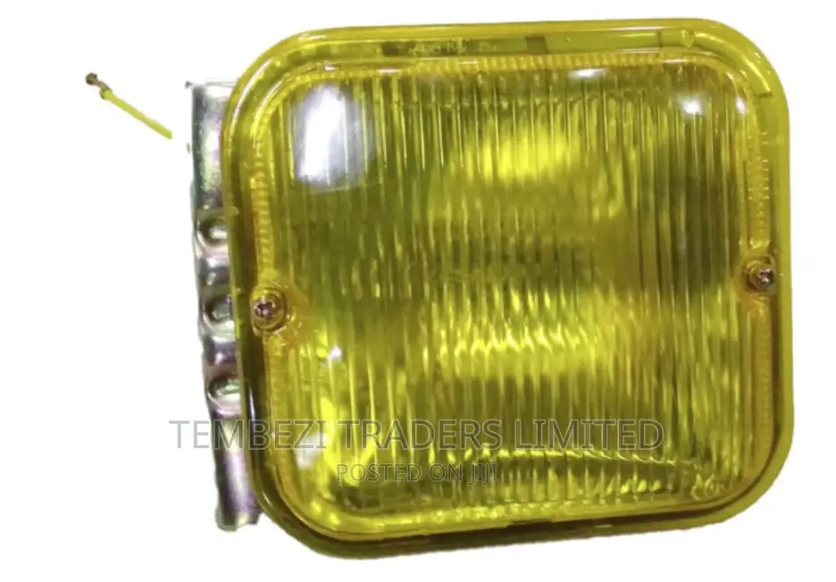Nissan Ud Fog Light Lamp