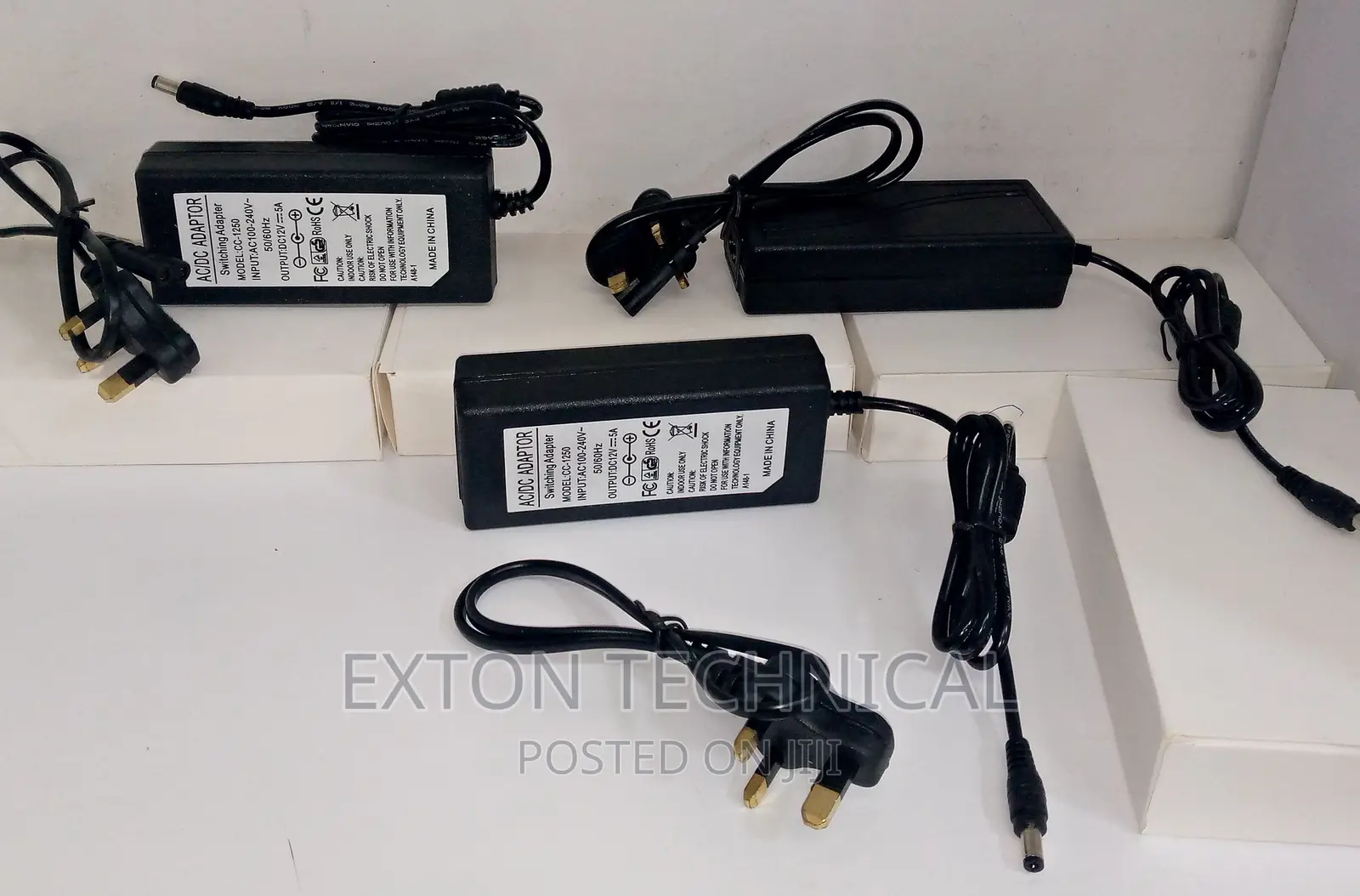 AC \ DC Power Adapter 12v 5A Switching Adapter