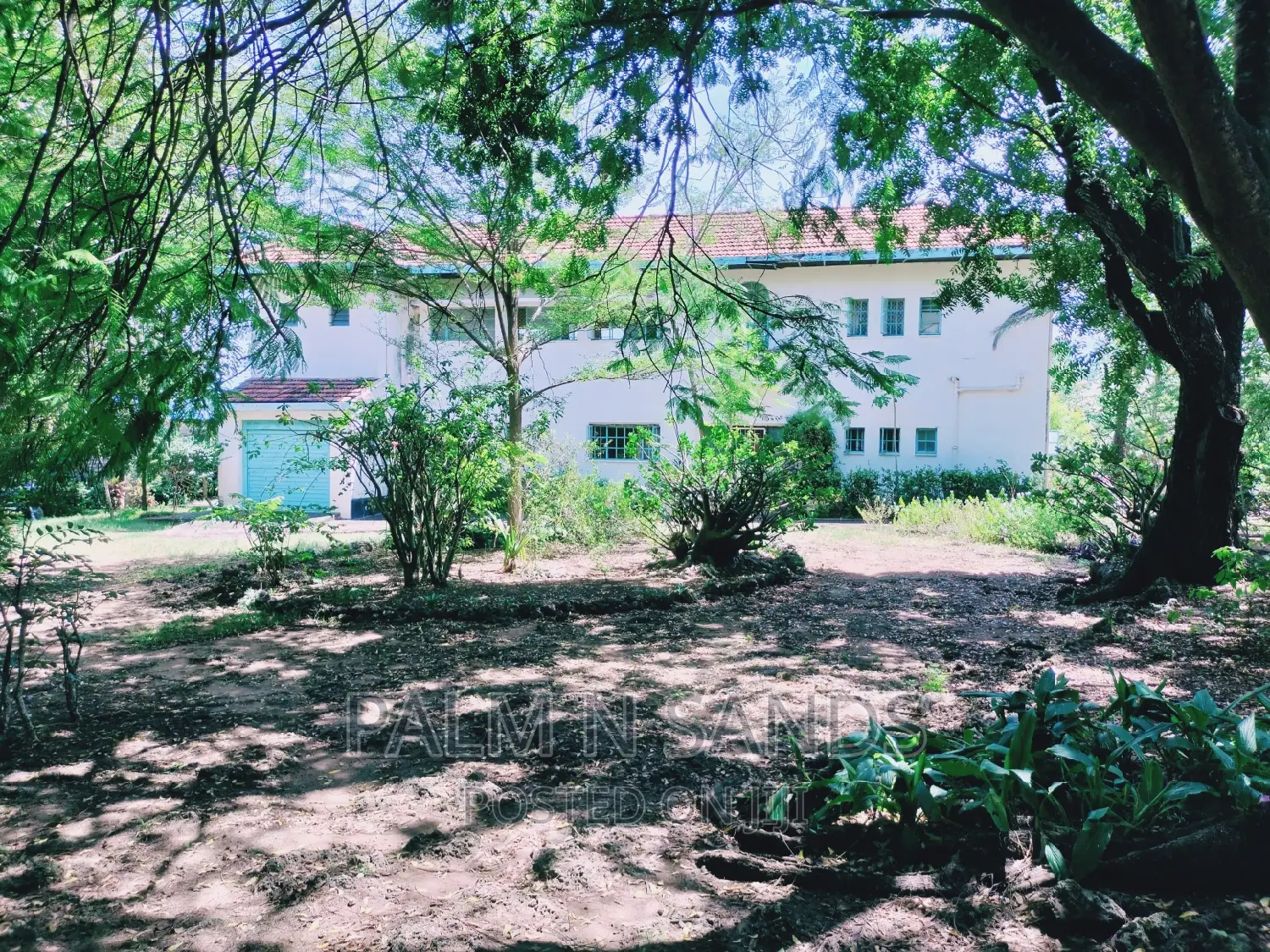 3bdrm Maisonette in Shelly Beach for sale