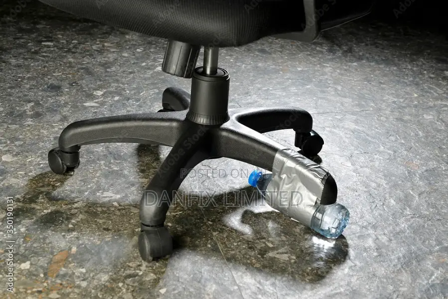 Broken Office Chair {Starbase}