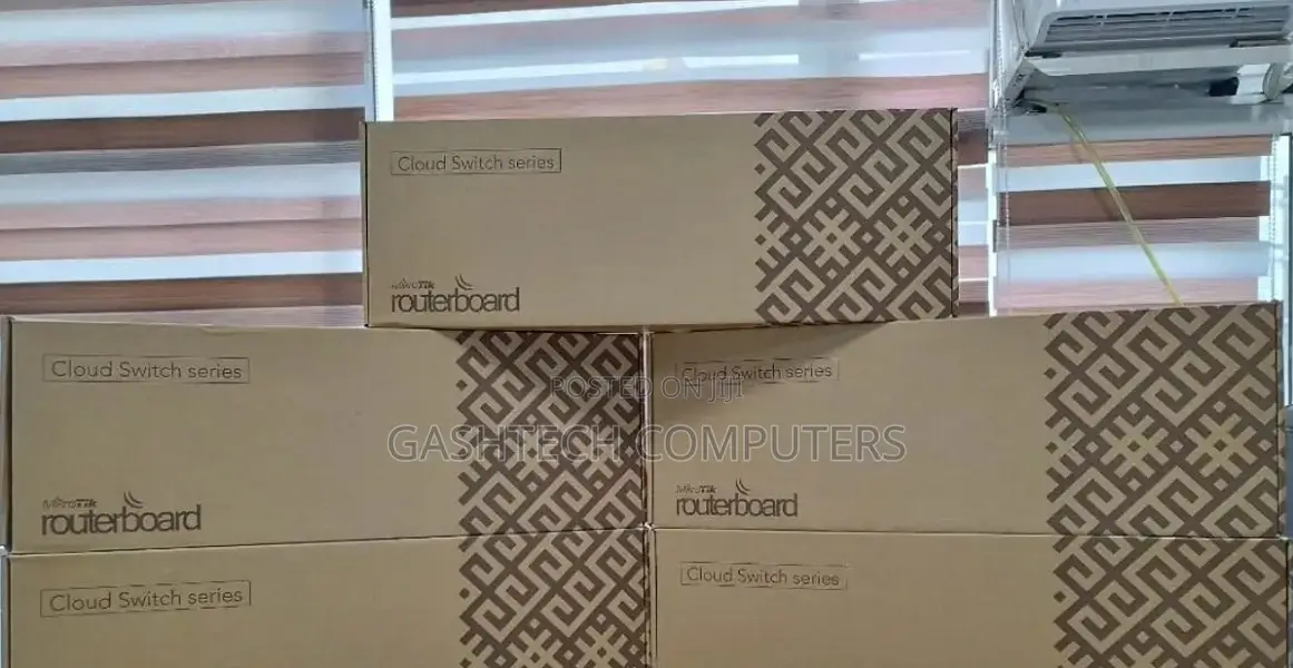 CRS326-24G-2S+RM Mikrotik (CRS326-24G-2S+RM) 24 Gigabit