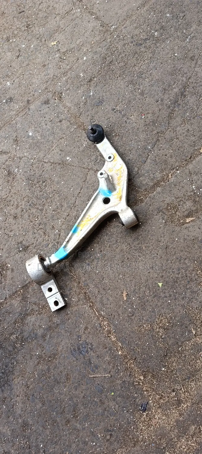 Nissan X-Trail Nt30 Qr20 2 4wheel Drive Front Arms.