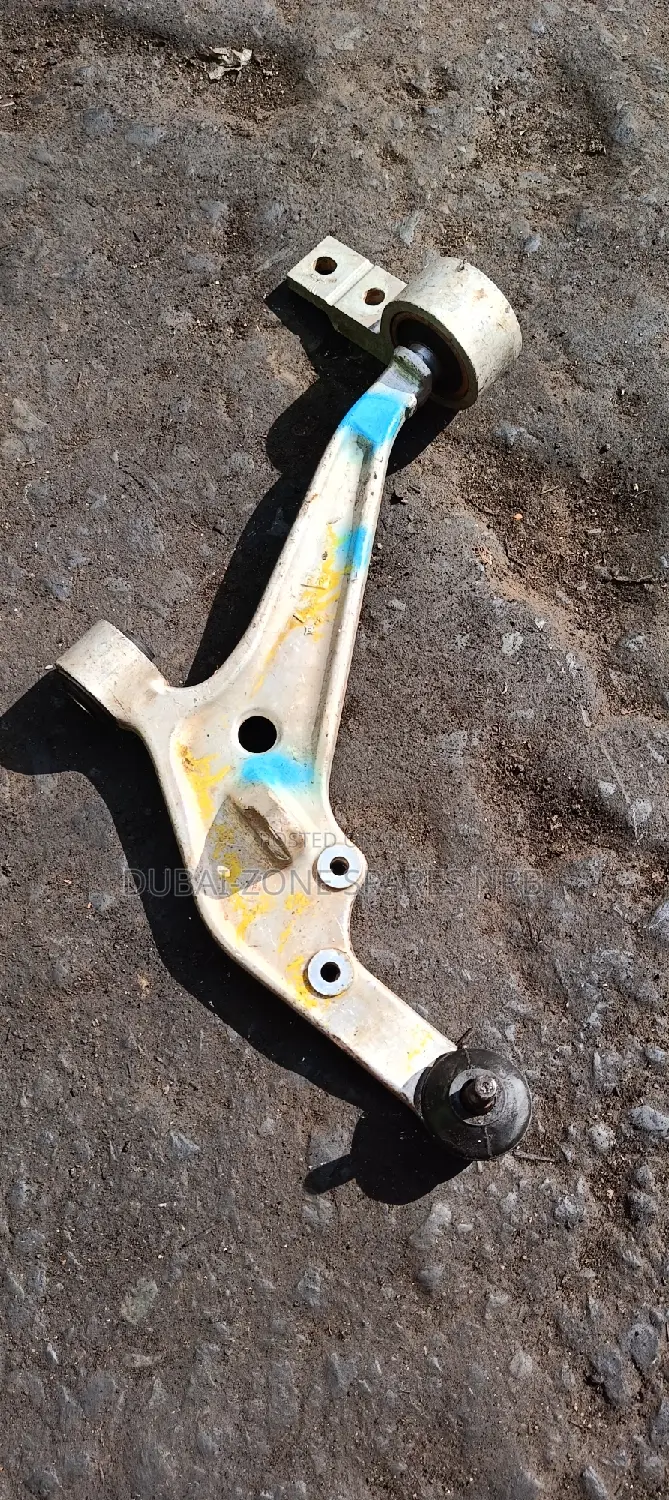 Nissan X-Trail Nt30 Qr20 2 4wheel Drive Front Arms.