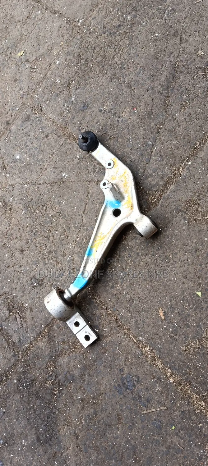 Nissan X-Trail Nt30 Qr20 2 4wheel Drive Front Arms.
