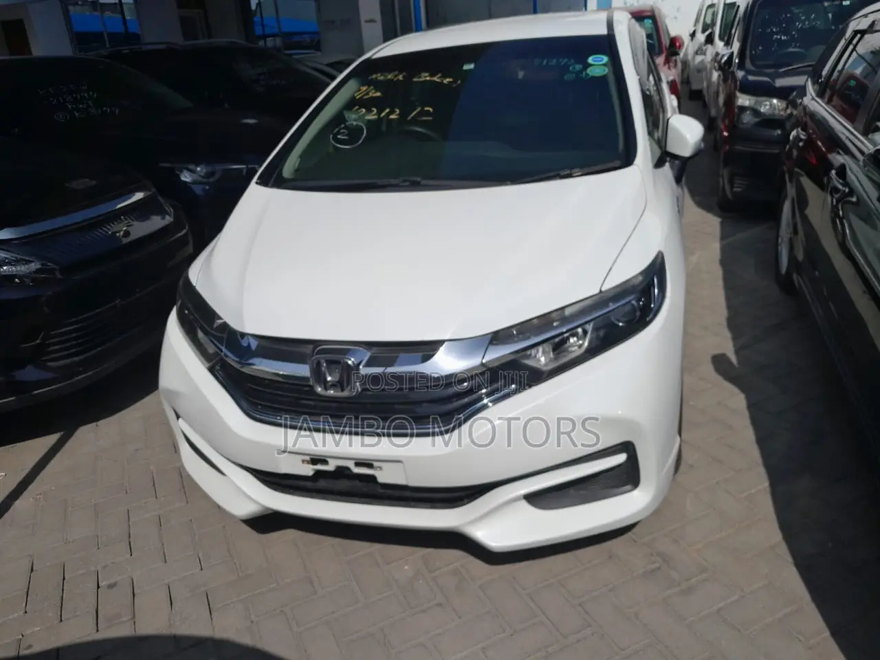 Honda Fit Shuttle 1.5 Hybrid 2WD 2017 White