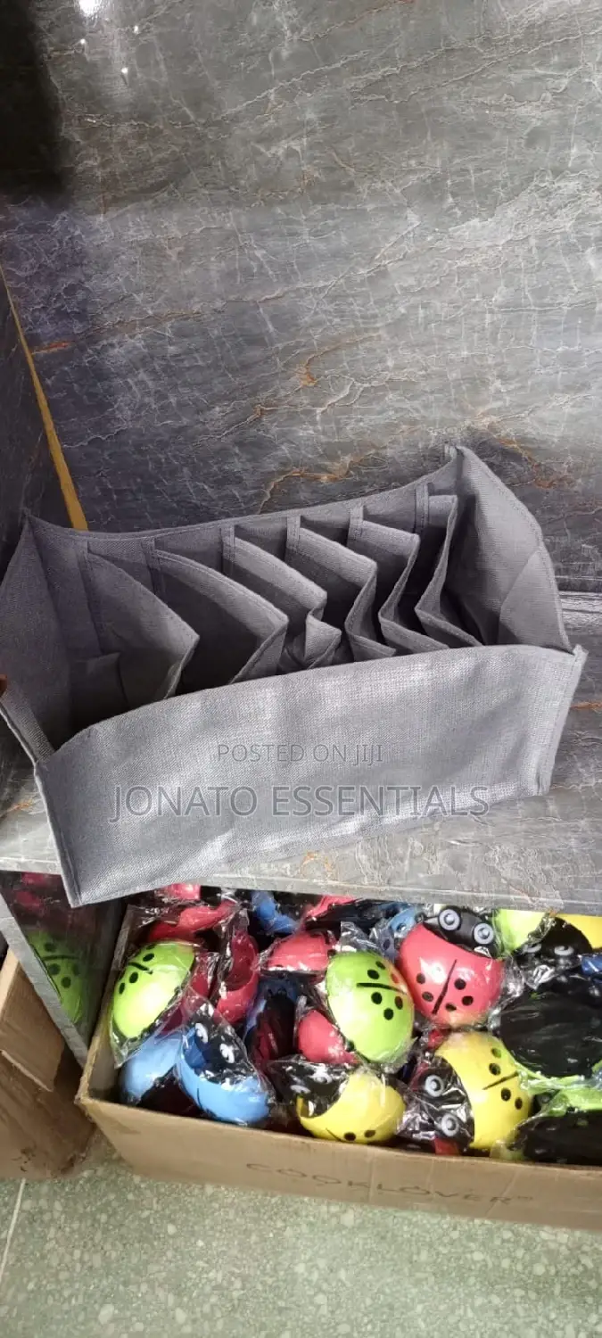 7 Grid Non Woven Jeans Organizer or Closet Organizer