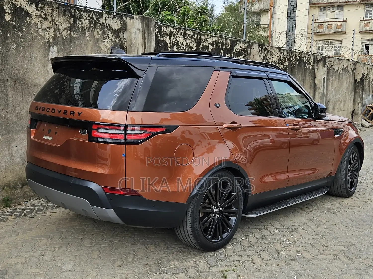Land Rover Discovery Sport SE 2017 Orange