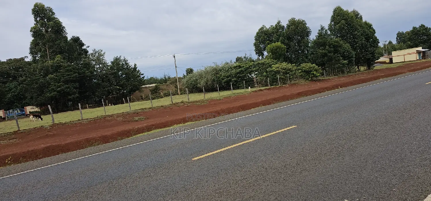 Commracial 1⁄4 Plot Touching Highway Kapseret Lemook Eldoret