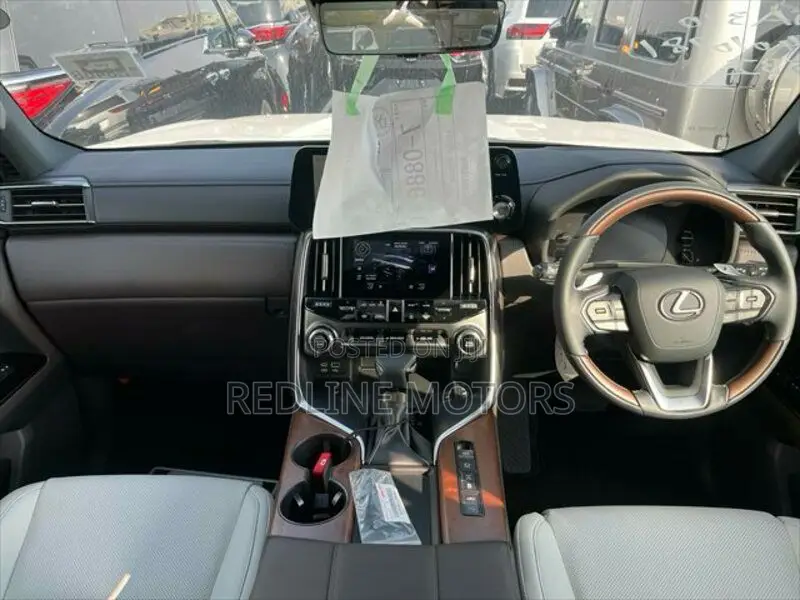 Lexus LX 2023 White