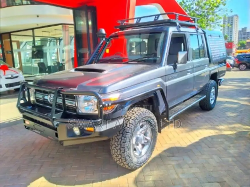 New Toyota Land Cruiser 2023 Gray