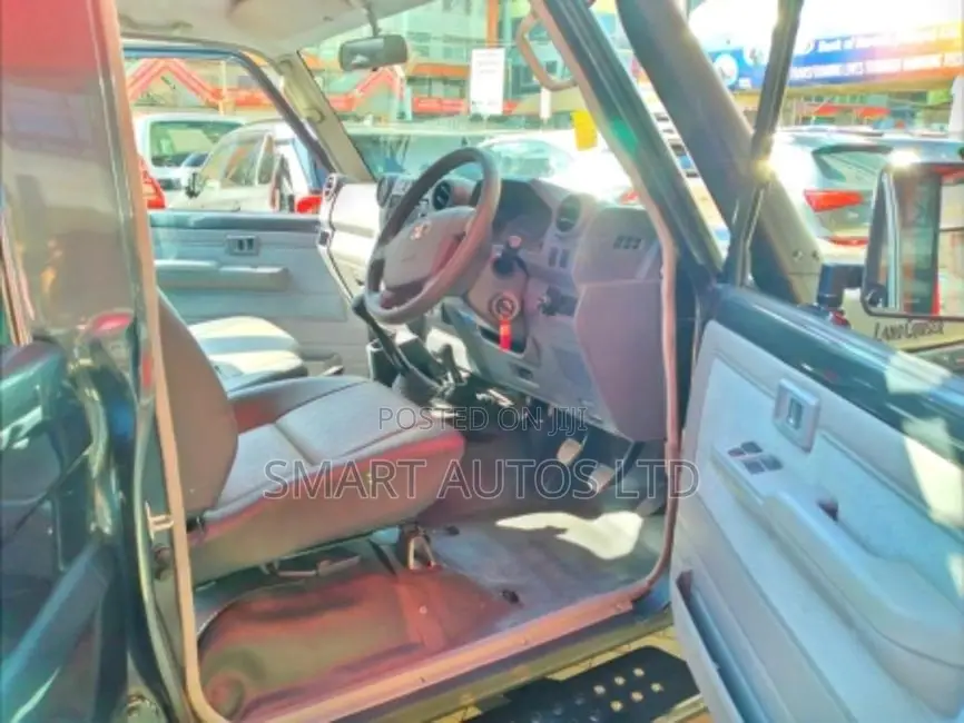 New Toyota Land Cruiser 2023 Gray