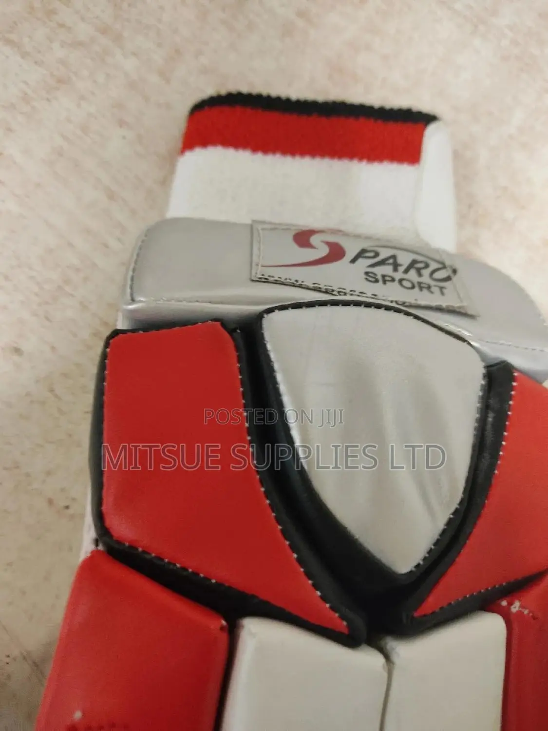 A Pair of Sparo Cricket Batting Gloves Junior/Youth