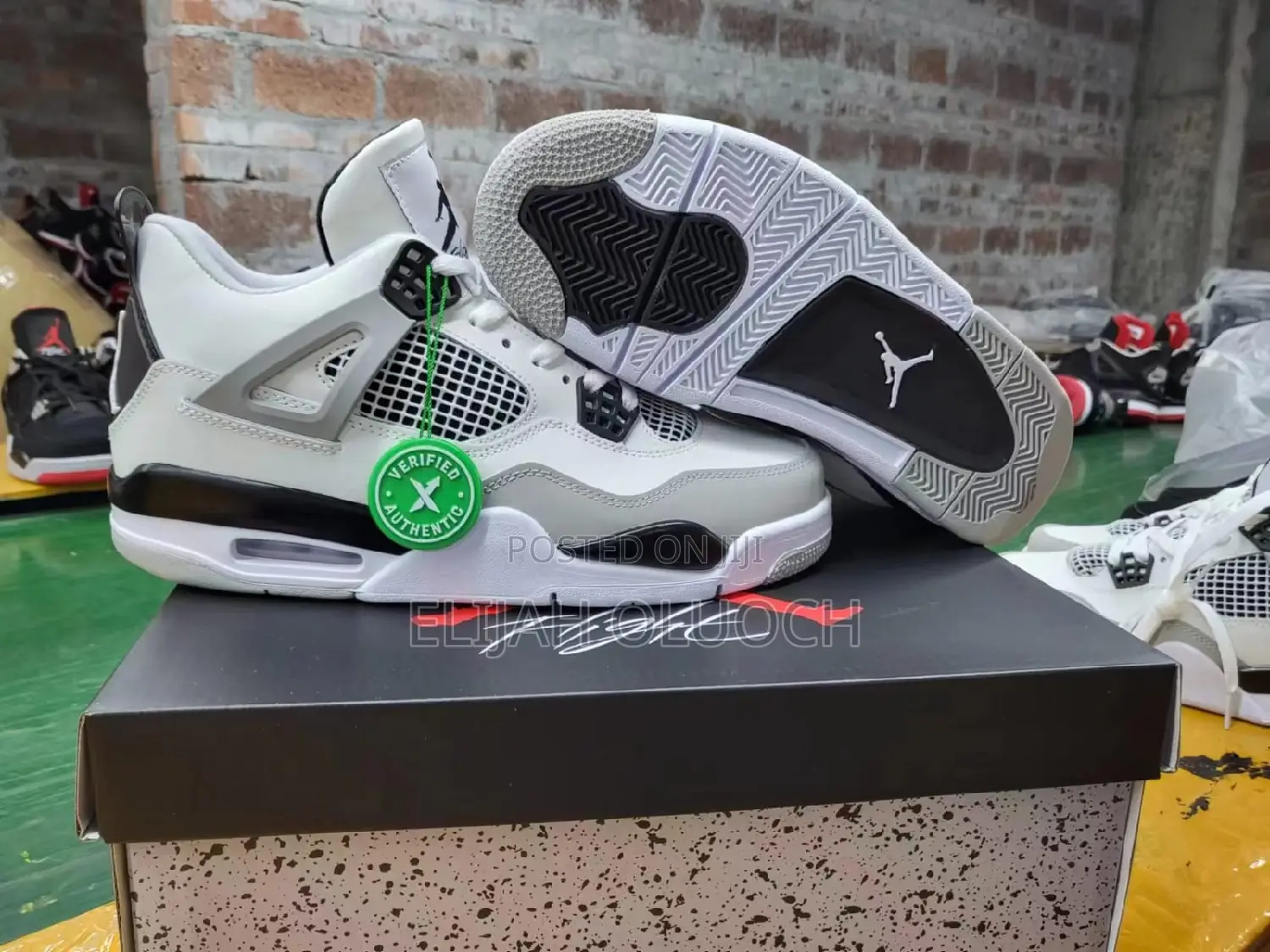 Original Jordan 4 Sneakers