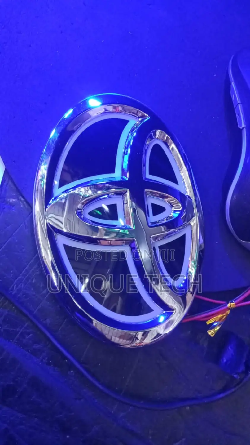 Toyota Car LED Emblem Badge - White
