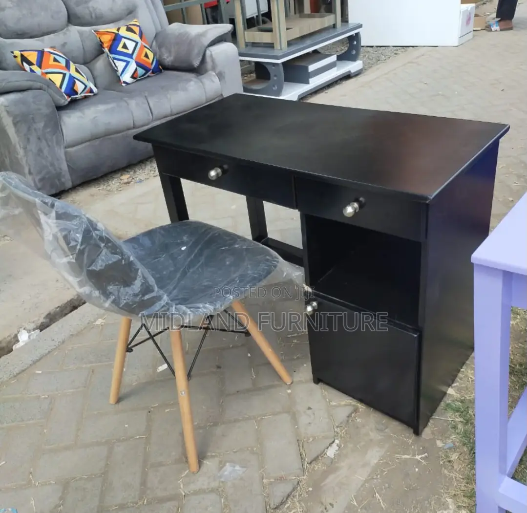 Children Desk and Chair/ Kids Study Desk