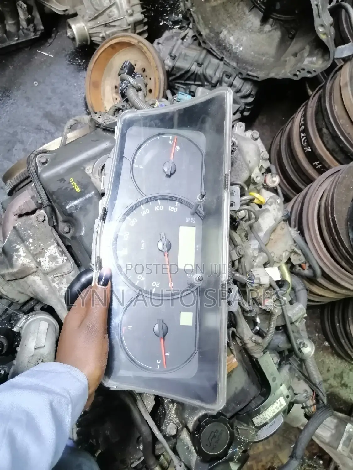 Toyota Hiace 7l New Model Clock