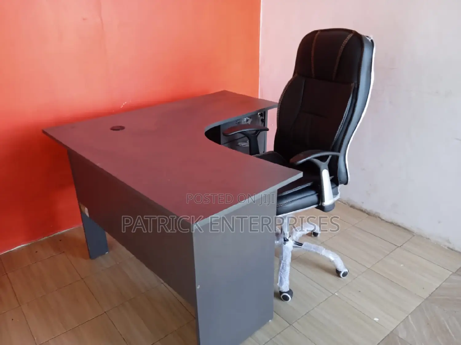 Executive Officer Leather Chair Plus Lshaped Office Desk