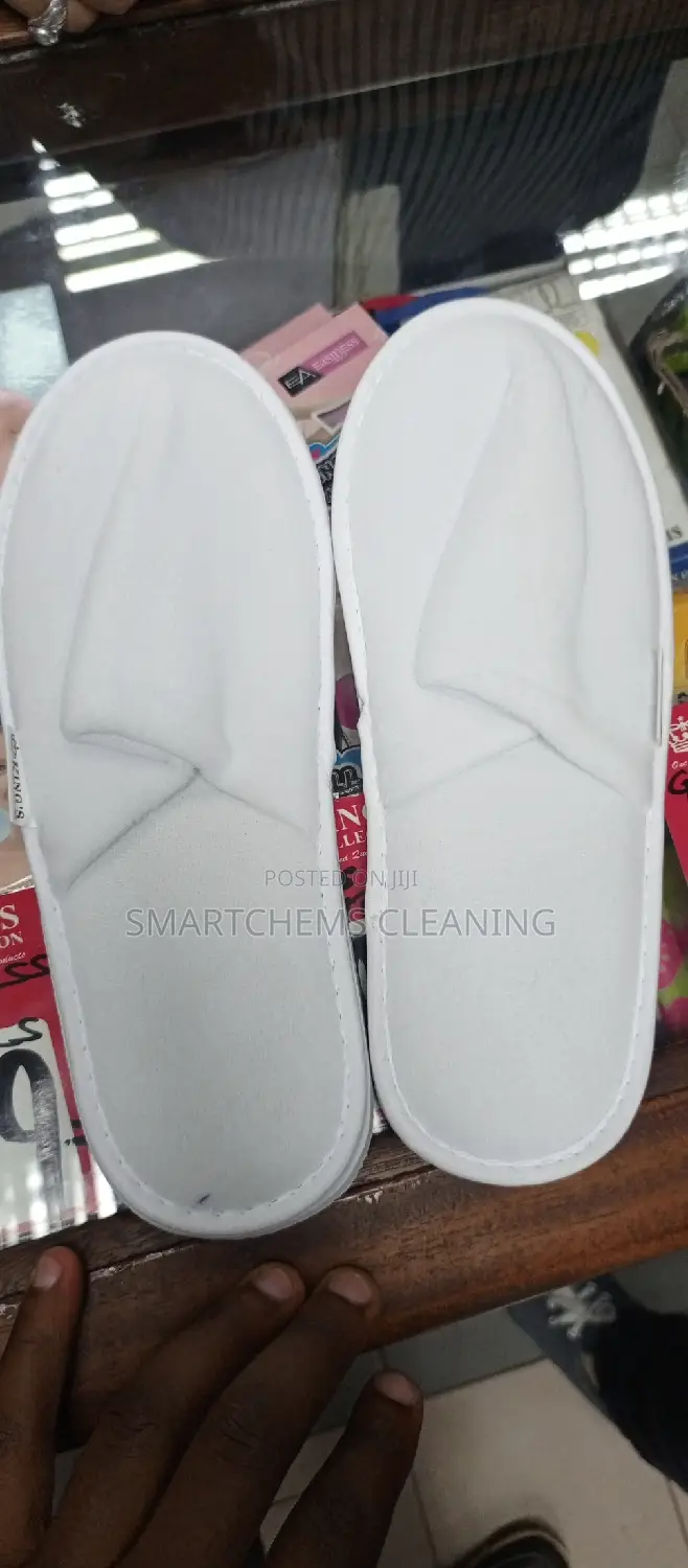 Disposable Bath Slippers