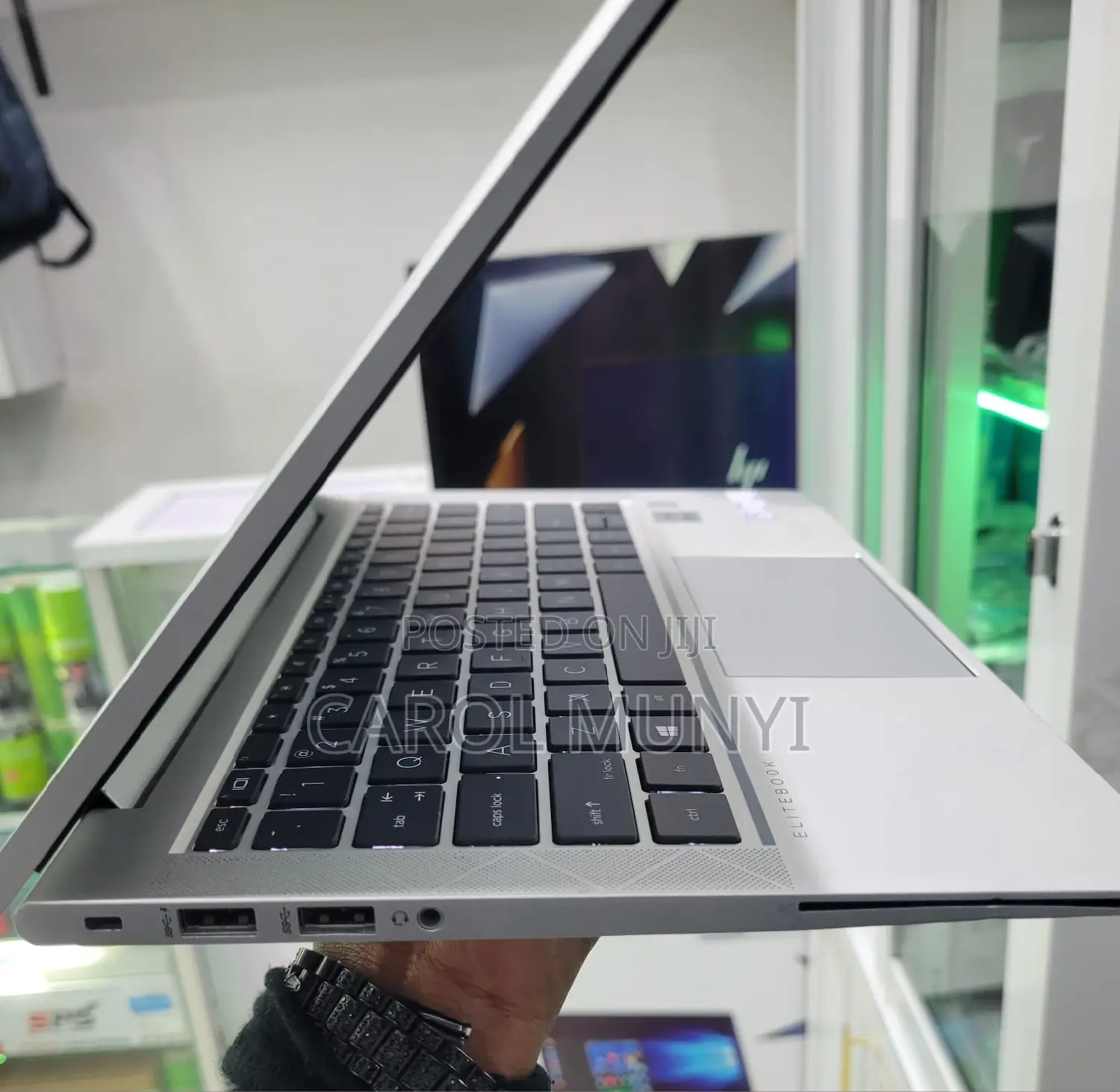 New Laptop HP EliteBook 840 G8 16GB Intel Core I7 SSD 512GB