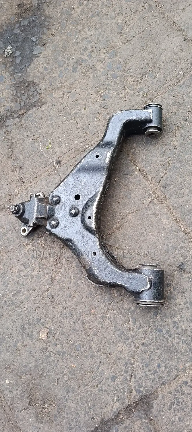 Toyota Hiace 4-Wheel Drive Lower Arm Complete Available Now