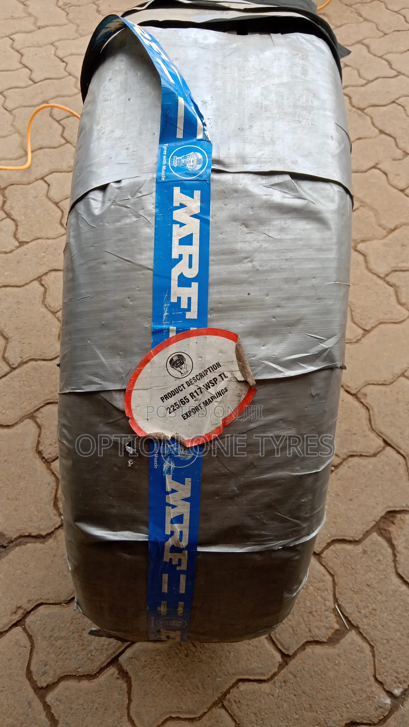 225/65r17 MRF Tyre for Sale