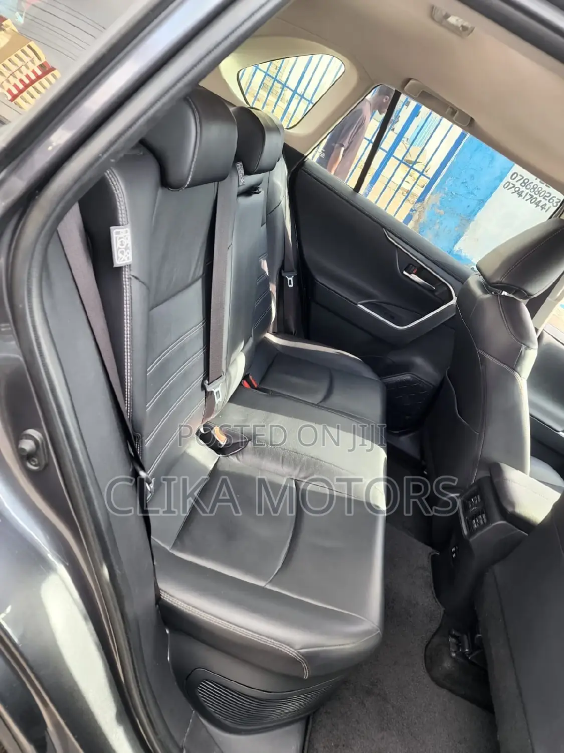 Toyota RAV4 XLE Premium FWD 2019 Gray
