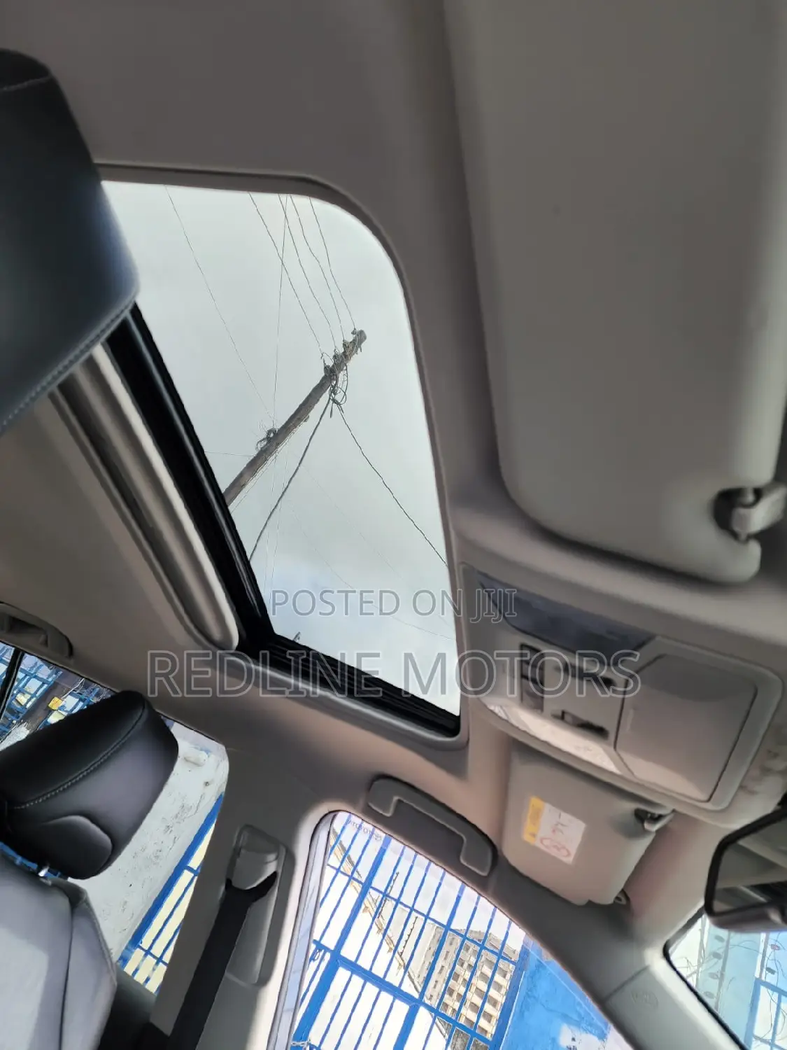 Toyota RAV4 XLE Premium FWD 2019 Gray