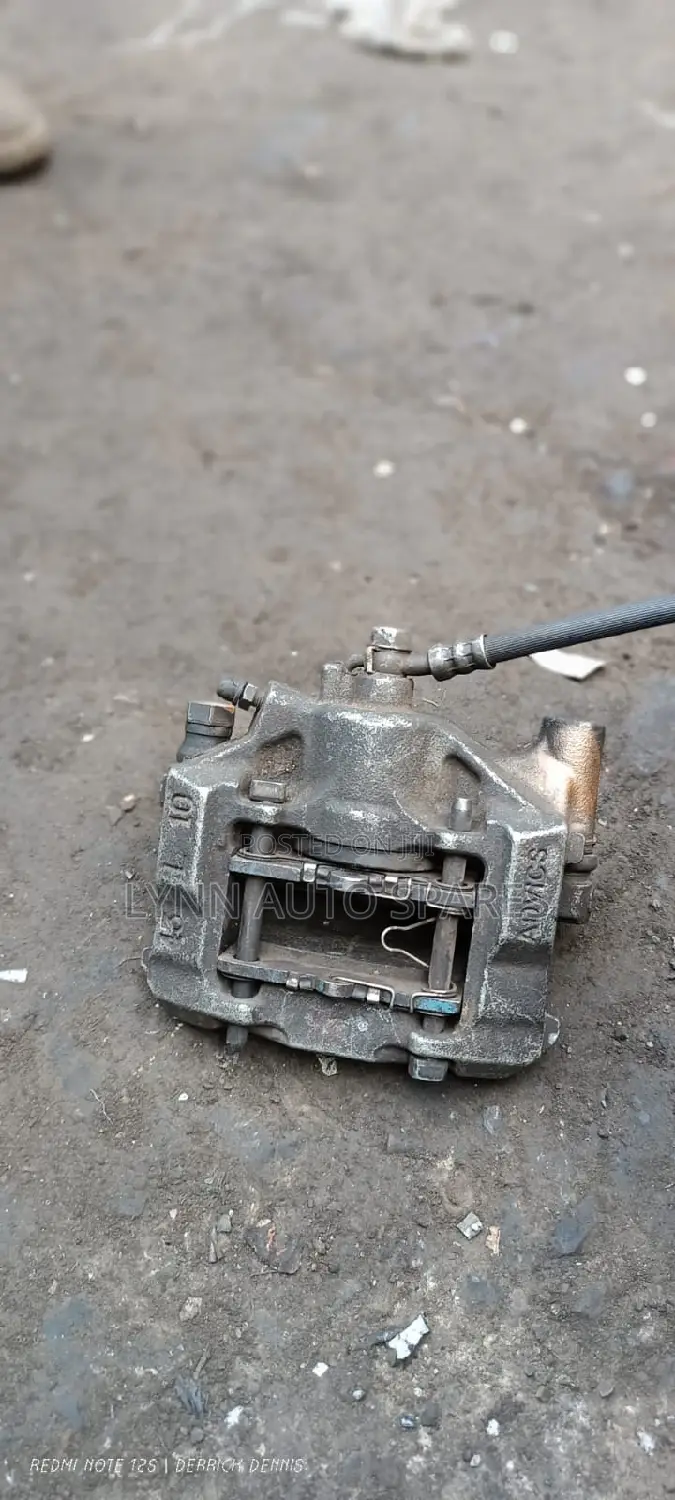 Toyota Harrier Rear Caliper