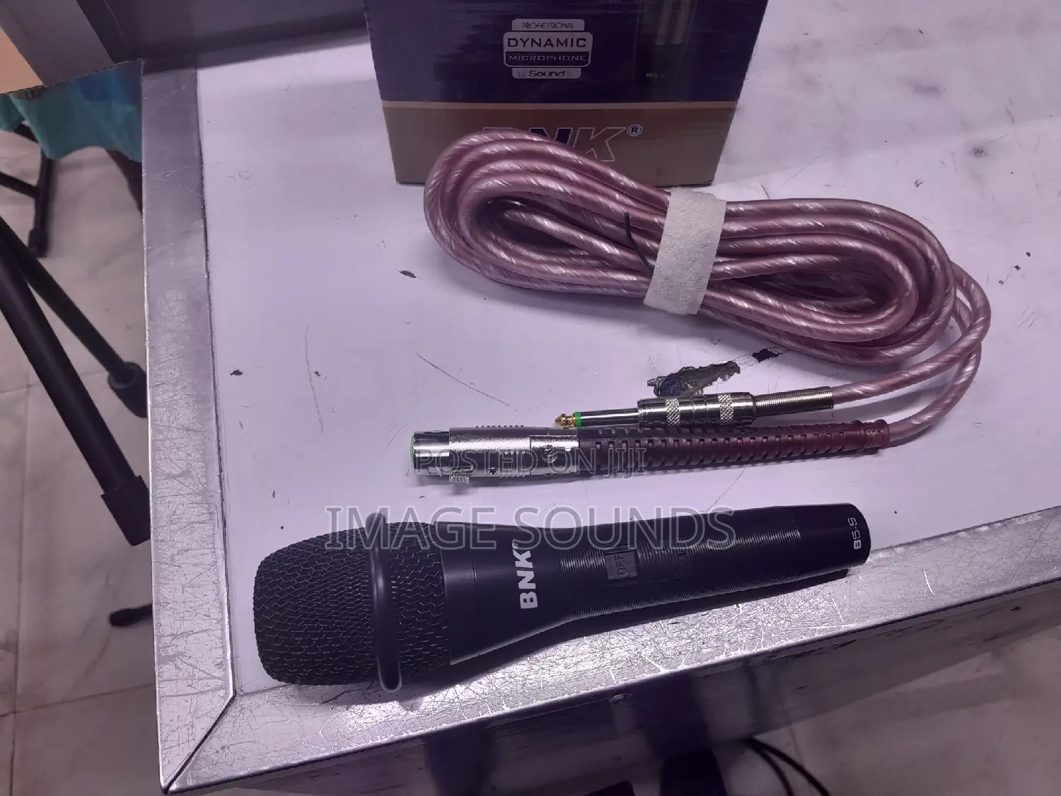 Corded Dynamic Microphone BNK - B5s ( 5 Meter Cable)